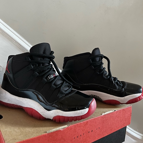 Jordan Bred 11s